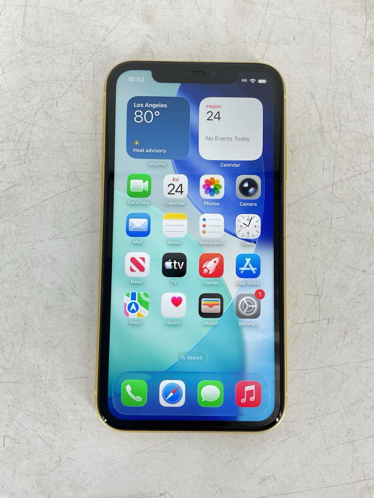 Apple iPhone 11 64GB Yellow Unlocked 6.1″ A13 iOS 26 Smartphone