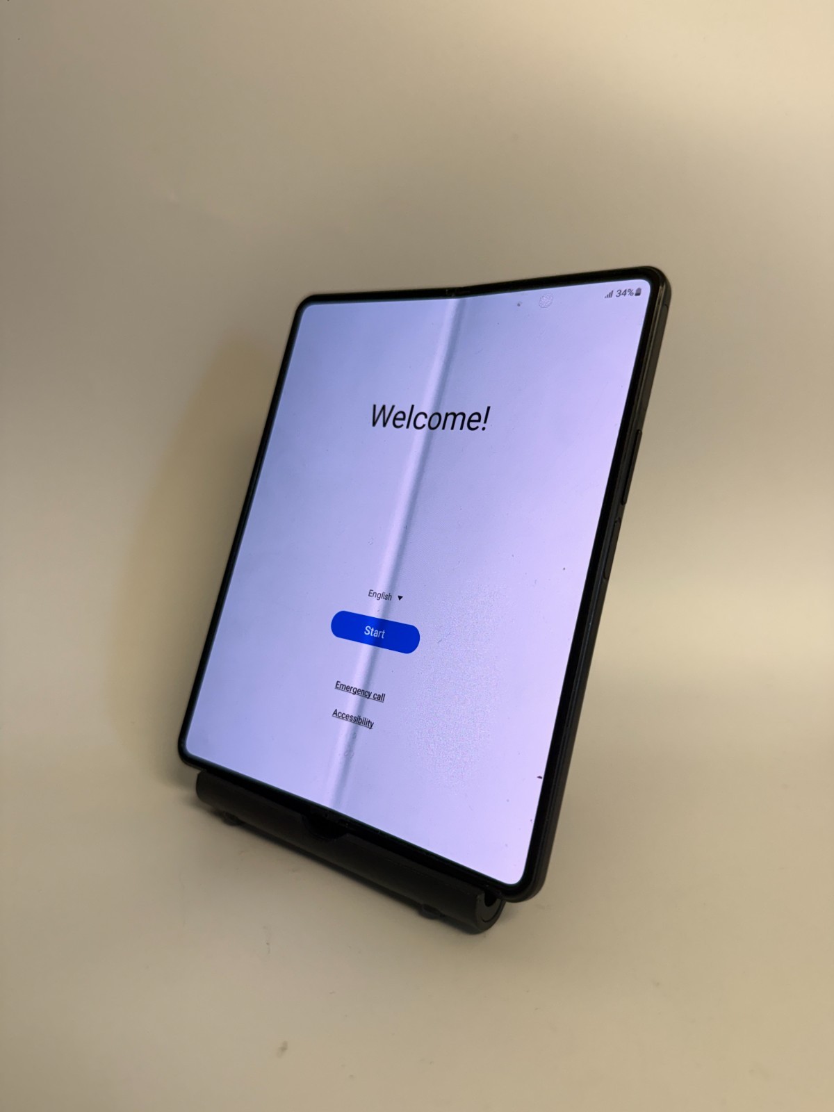 UNLOCKED Samsung Galaxy Z Fold3 512GB Black – Good – Minor screen flaw