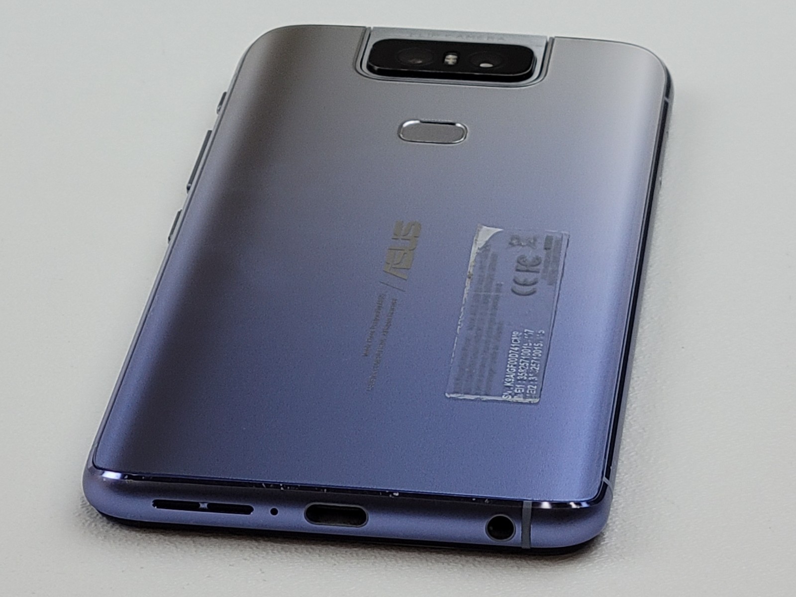ASUS ZenFone 6 (I01WDX) 64GB – Silver (GSM Unlocked) Dual SIM Smartphone – H2001
