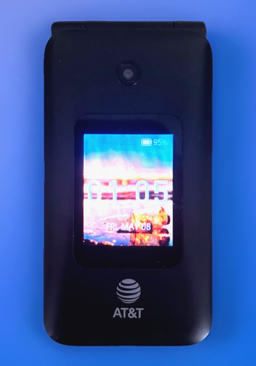 AT&T Cingular Flip IV U102AA 4GB Flip Phone KaiOS Black w/ USB Charge Cord & Box