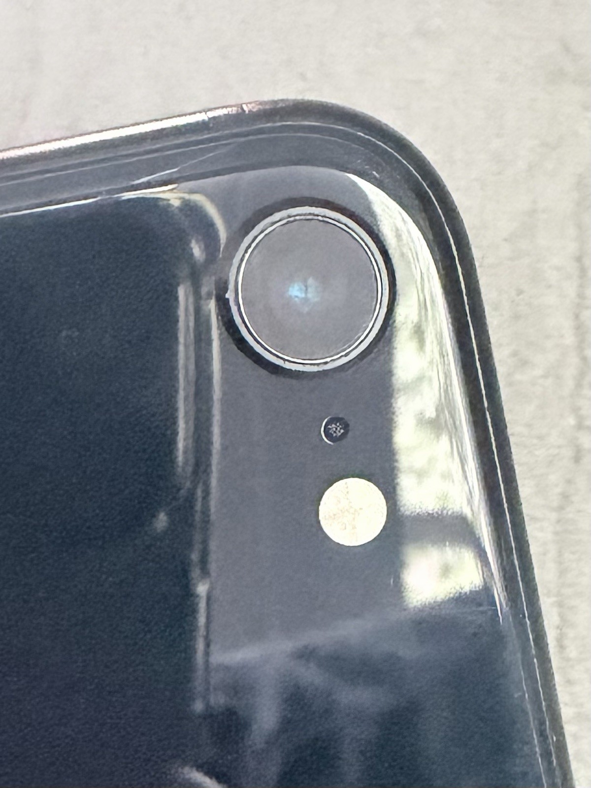 Apple iPhone SE 3rd Gen 64GB Midnight AT&T Locked 100% Battery Health
