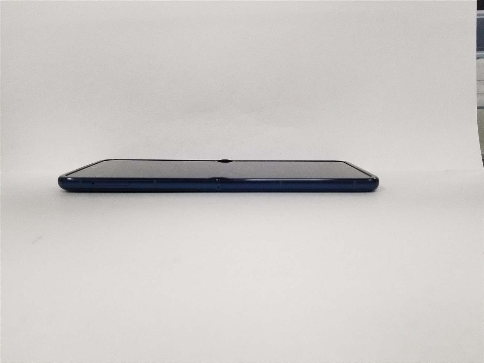 Motorola Razr 2025 256GB Blue XT2553-3 (T-Mobile) Fully Functional DG7925
