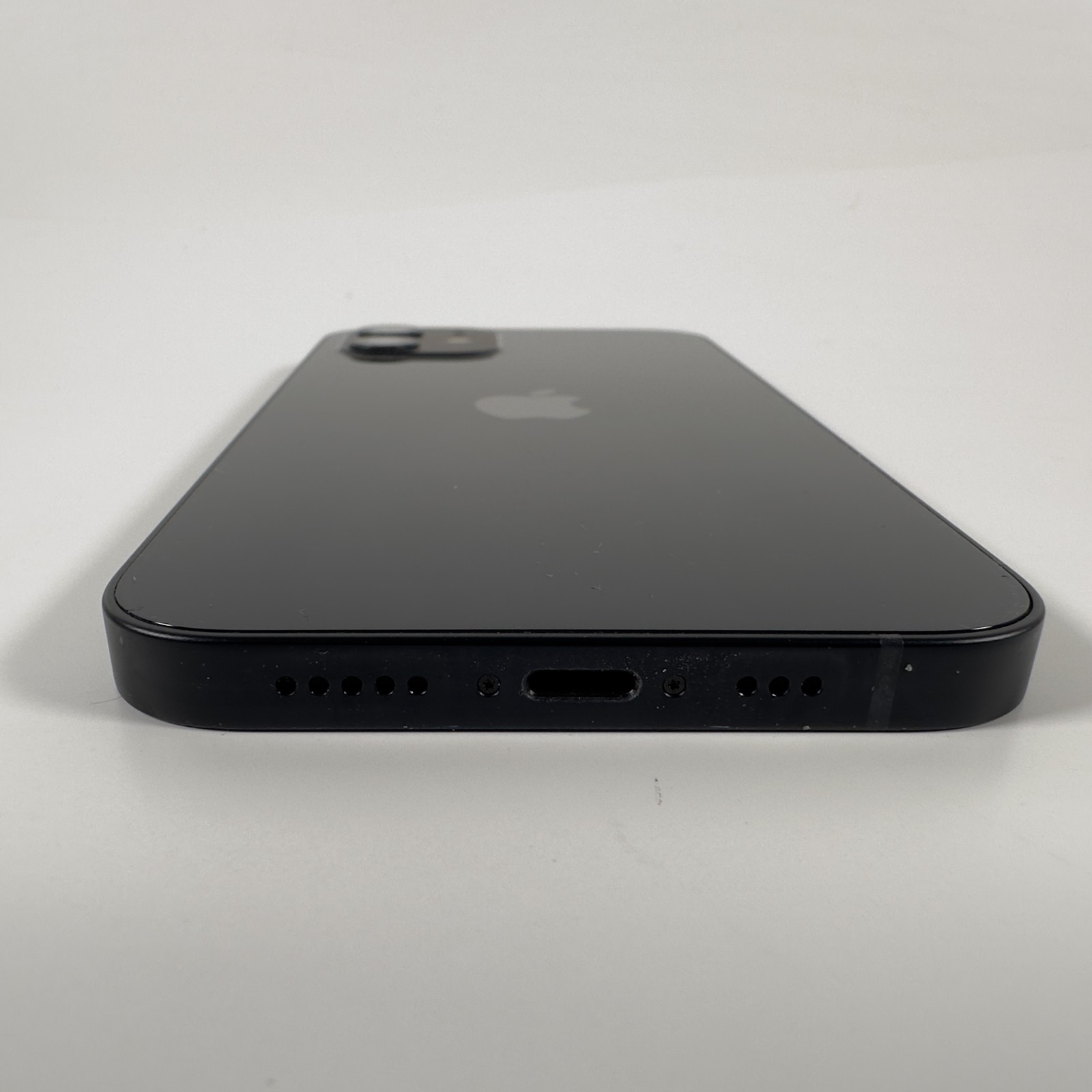 Apple iPhone 12 64GB MGF43LL/A | D Grade