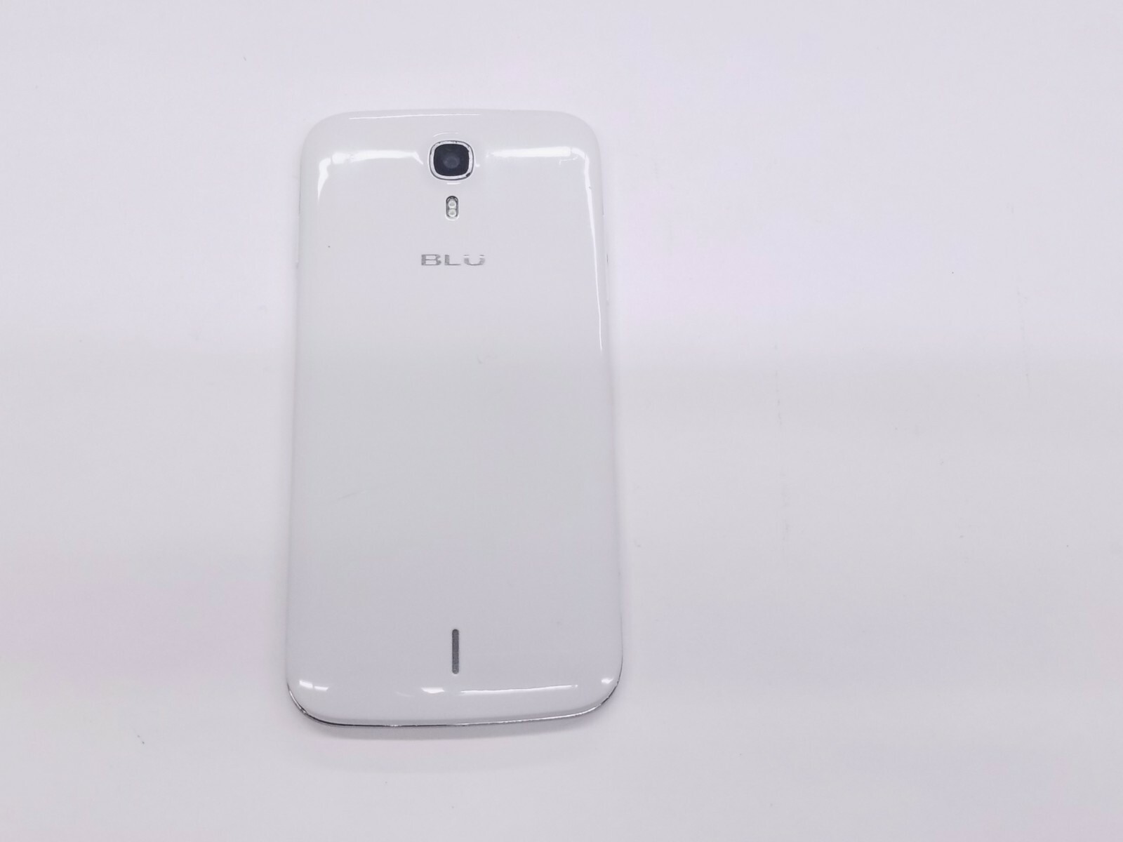 BLU Studio 6.0 HD (D651U) 4GB – White (Unlocked) Cracked Bad Touch 48701