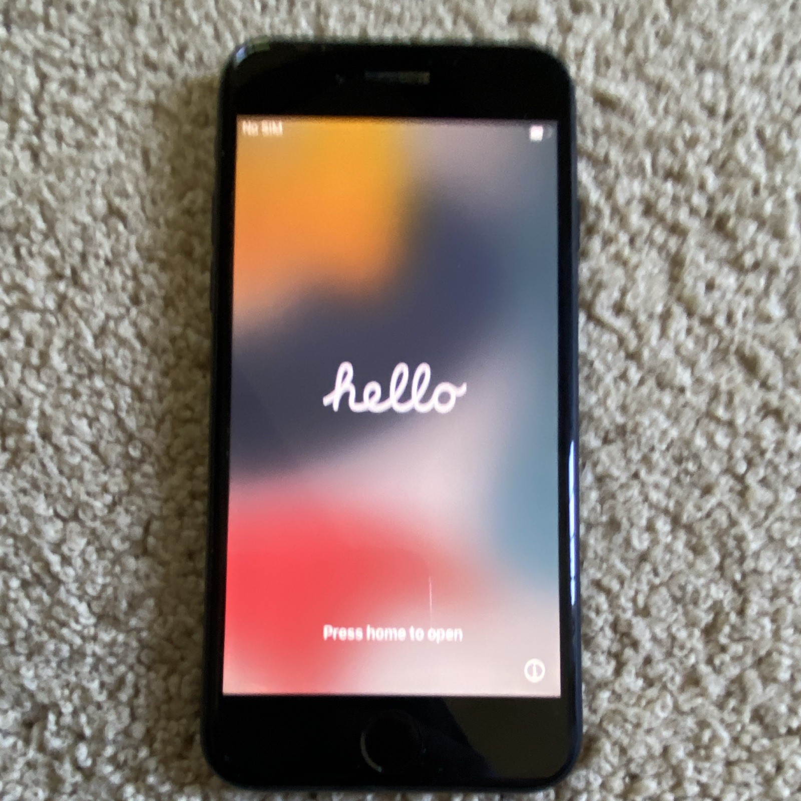 Apple iPhone 7 32GB Black iOS Smartphone 12MP Camera Bar Style / Factory Reset