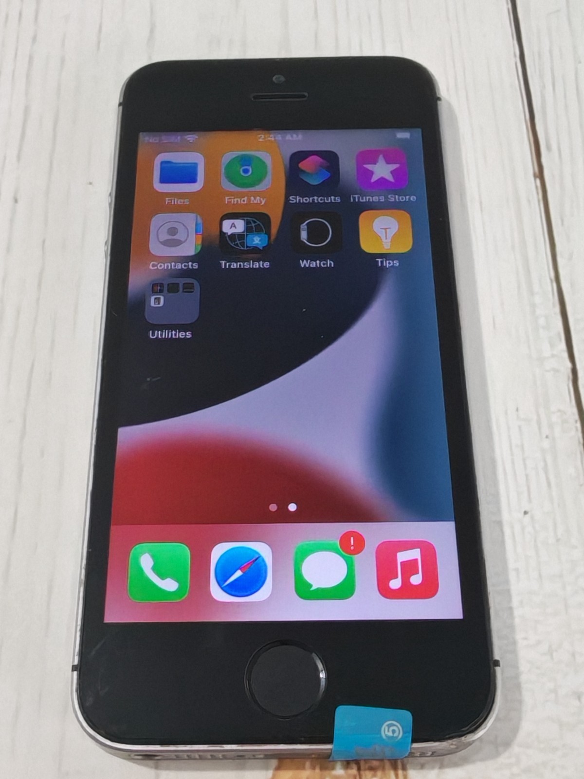 Good Apple iPhone SE 1st Gen 2016 Unlocked 16/32/64 GB iOS 15 Ver Random Color