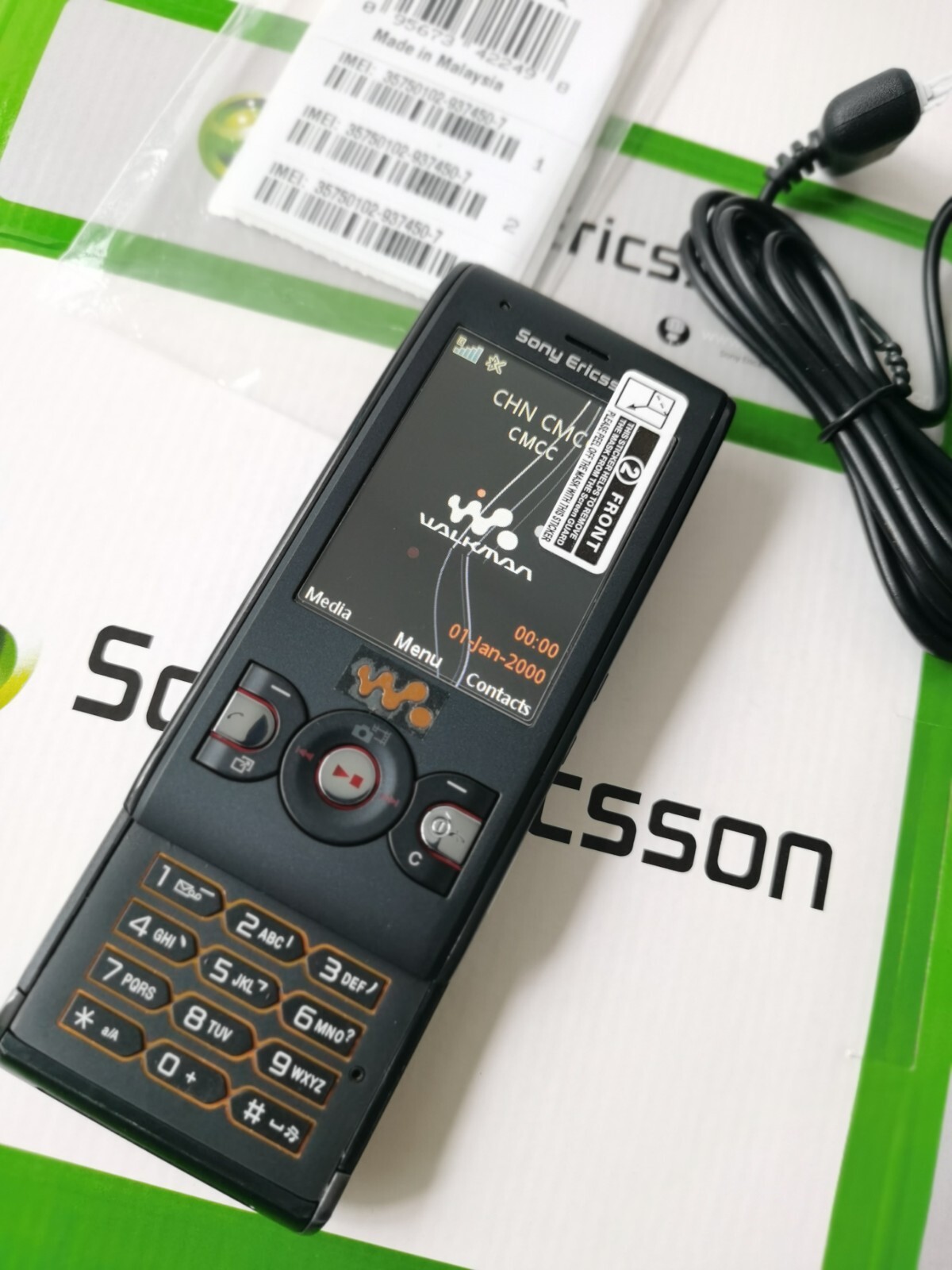 Sony Ericcson Walkman W595 – Black blue white (Unlocked) Cellular Phone