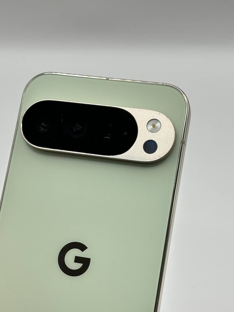 Google Pixel 10 Pro XL – 256 GB – Jade (Verizon) – GUL82 **CLEAN**