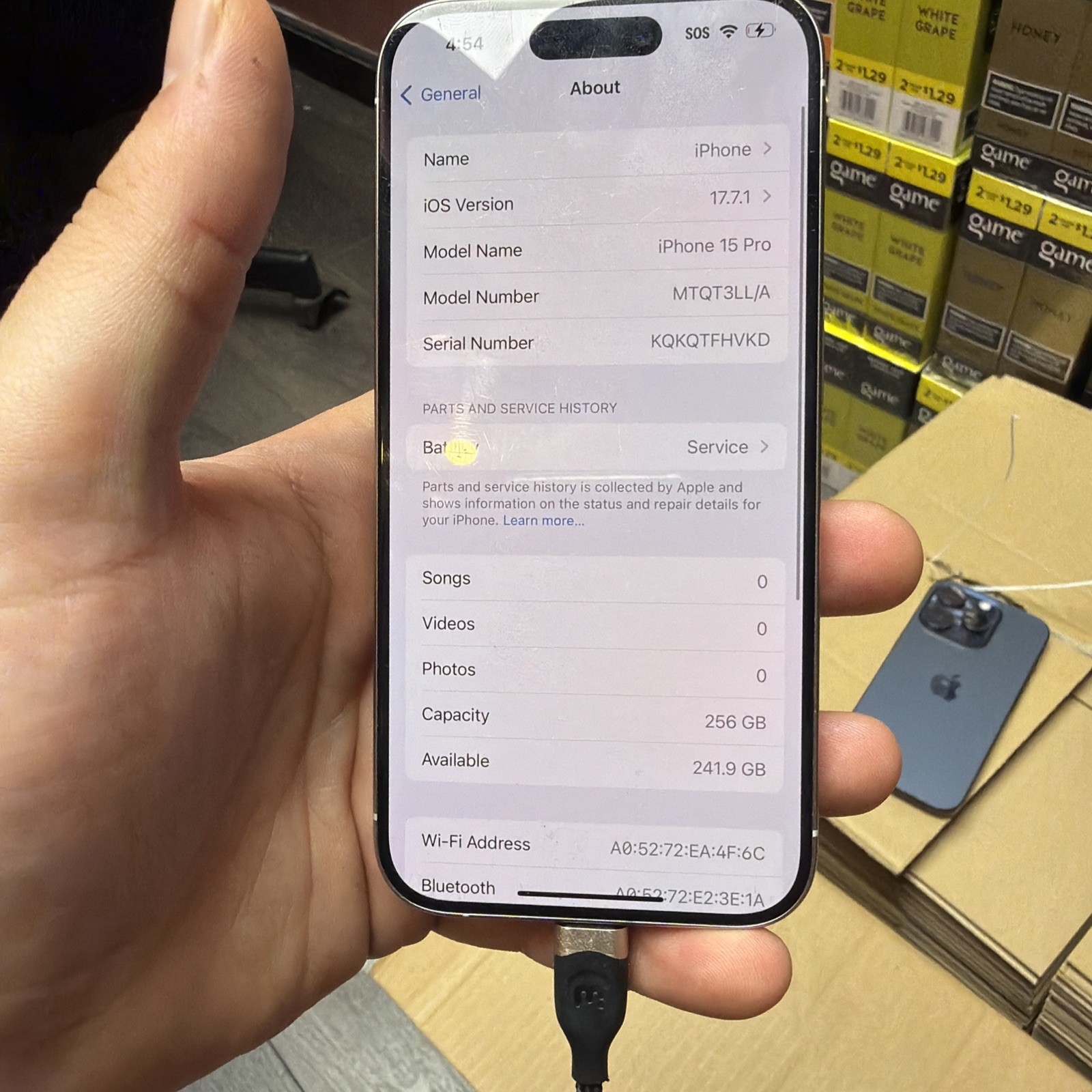 iphone 15 pro unlocked 256gb Fair Condition ￼everything Original