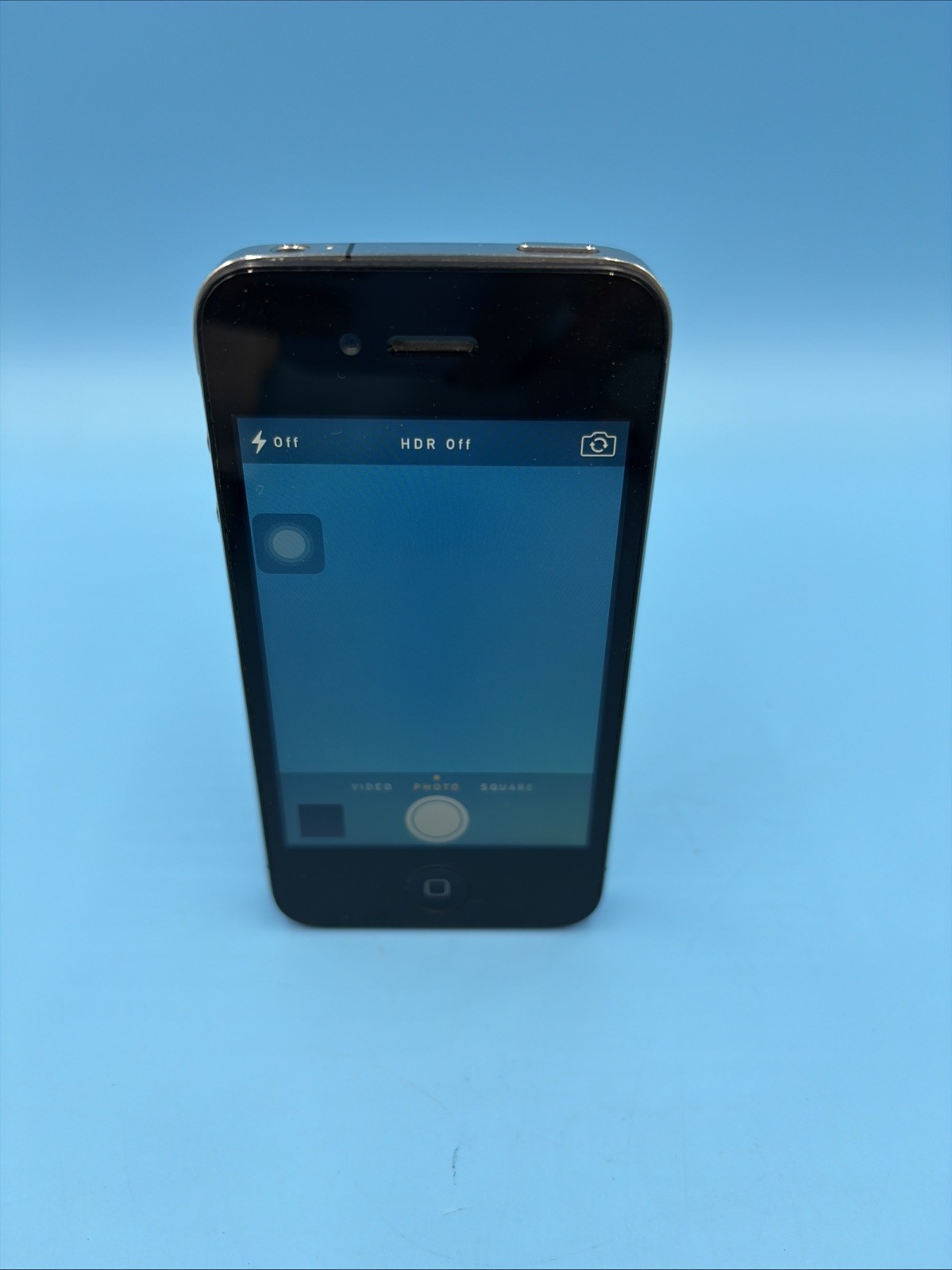 Apple iPhone 4 – 8GB – Black A1332 -For Parts Or Repair Good screen Bad Home Btn