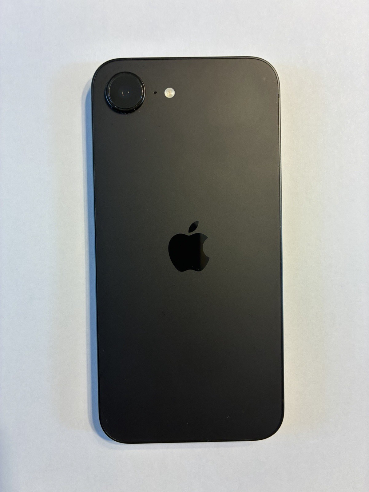 Apple iPhone 16e Black – Linked to TMobile