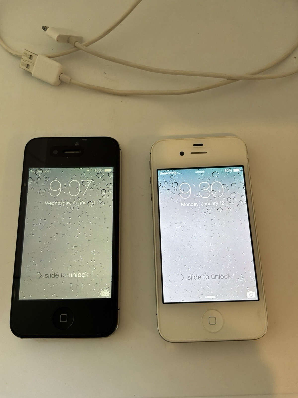 Lot 2 Apple iPhone 4 Smartphones A1332 A1349 32GB Passcode Locked As Is