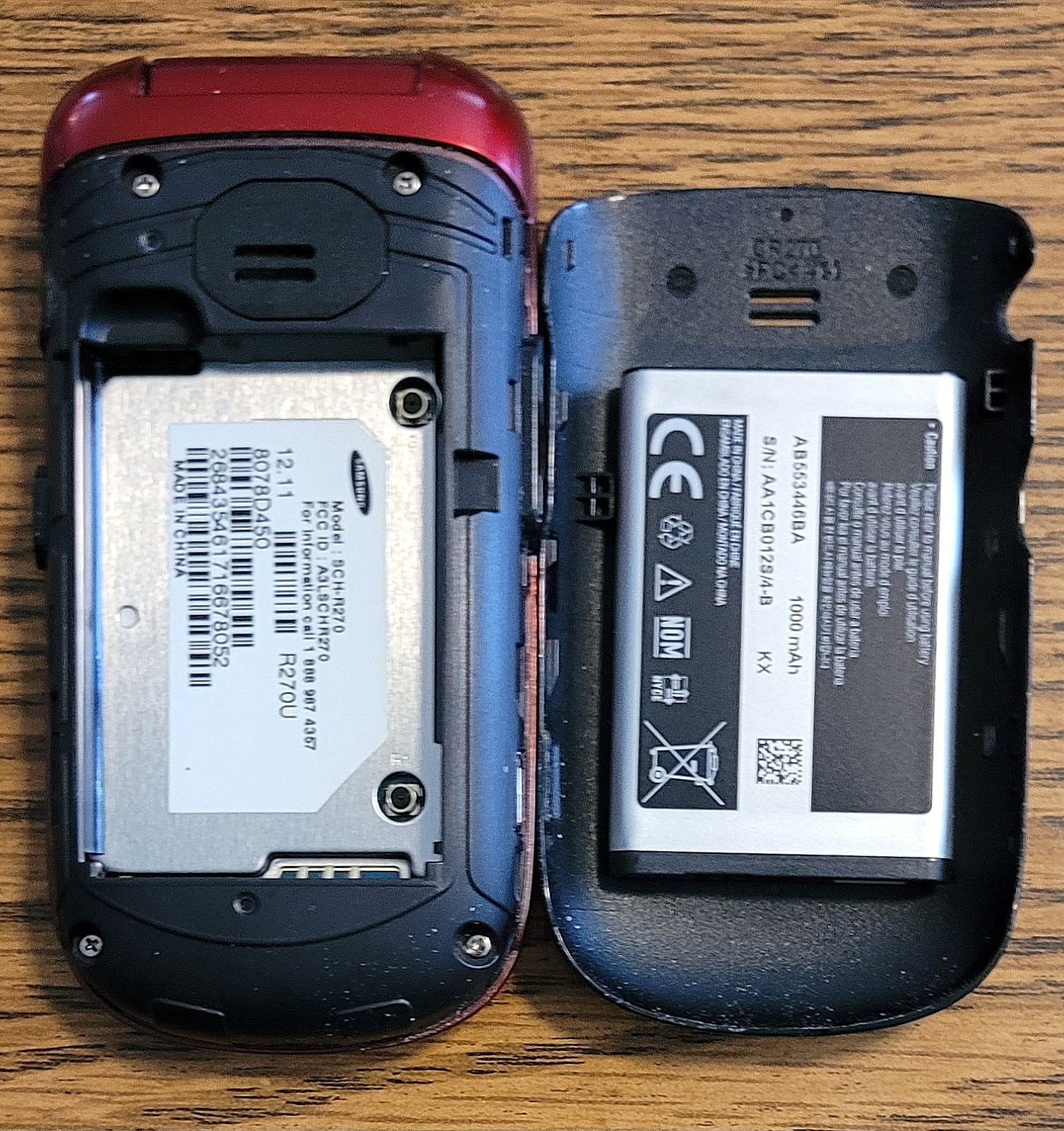 Samsung Chrono 2 SCH-R270 – Black and Red ( U.S. Cellular ) Very Rare CDMA Phone