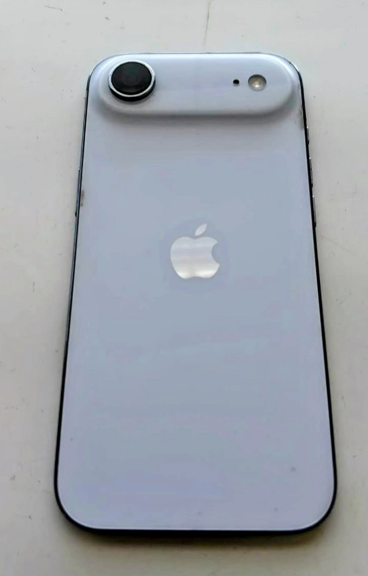 Apple iPhone Air – 512 GB – white (Unlocked)