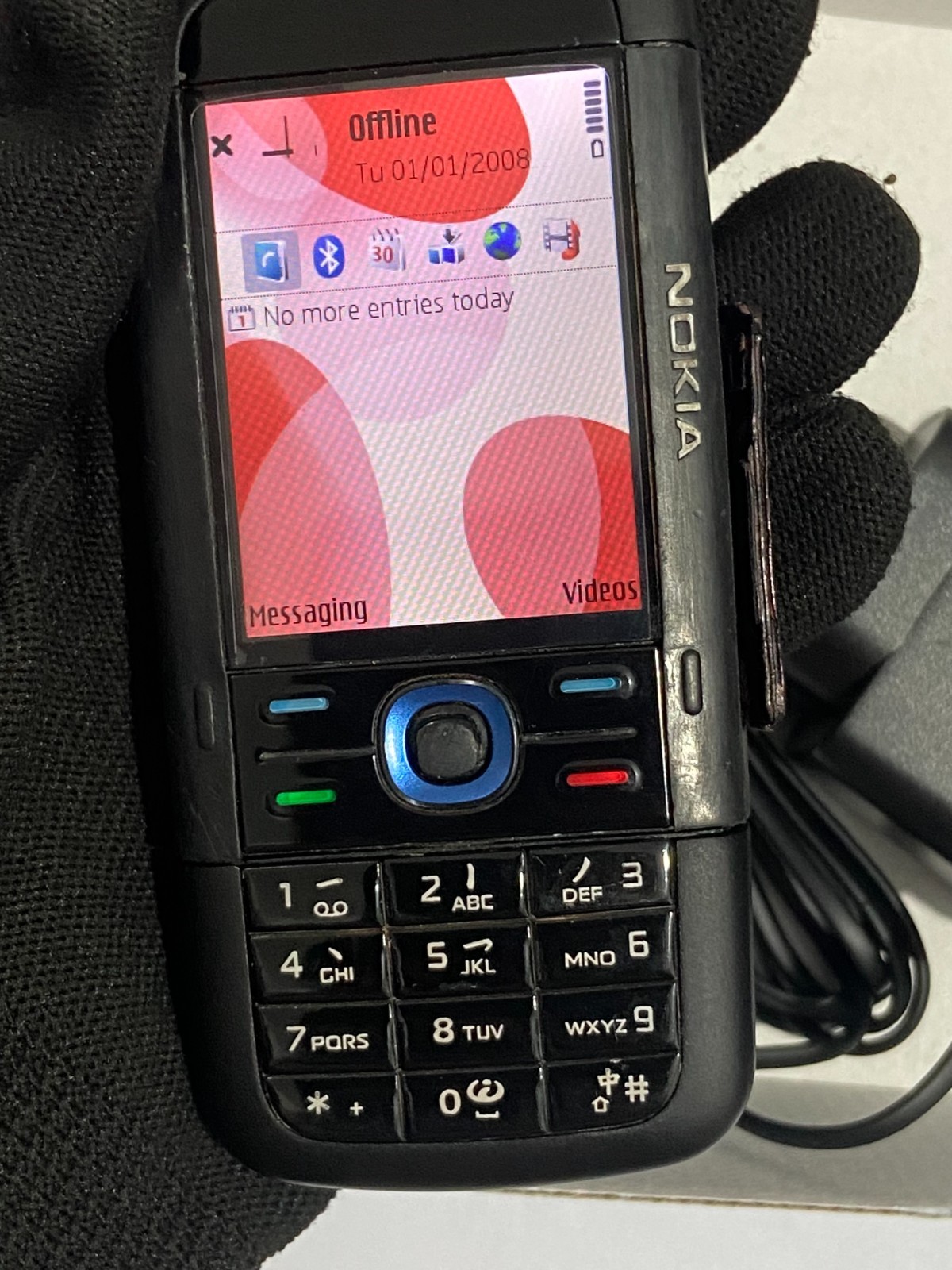 Nokia 5700 XpressMusic Unlocked 2G GSM 850 900 1800 1900 Symbian OS Music Phone
