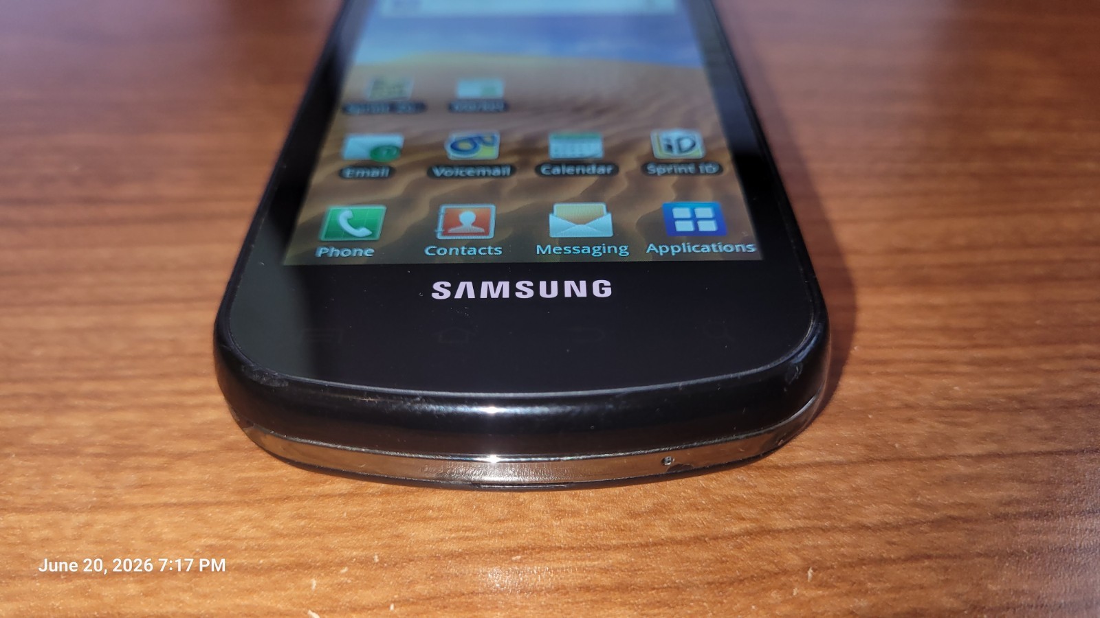Samsung Epic 4G Smartphone Black Sprint SPH-D700 + 4x batteries + 16GB SD Card