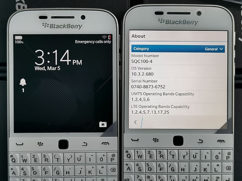 BlackBerry Classic Q20 SQC100-2 – 16GB – (Unlocked) – For collectors