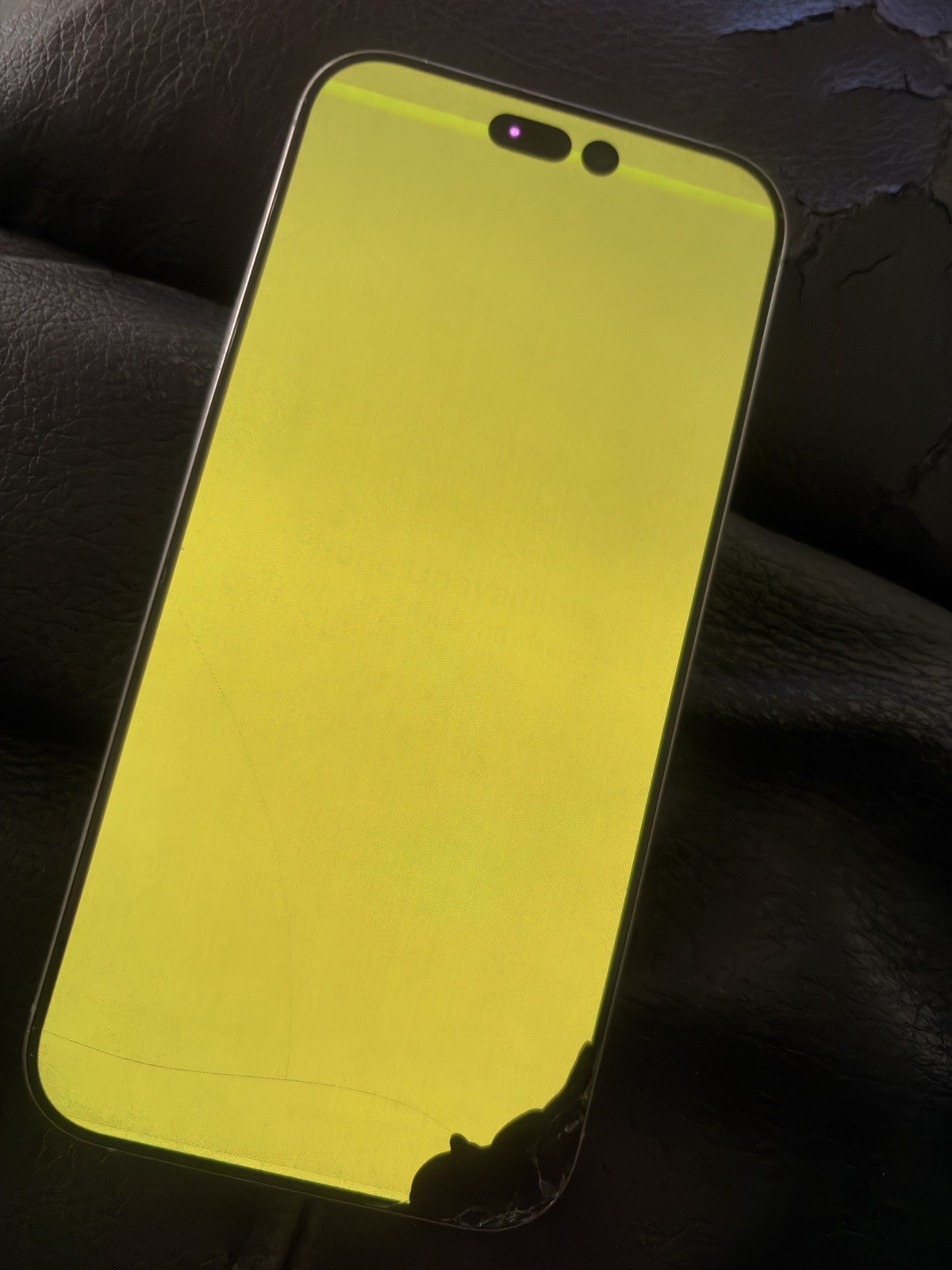 Apple iPhone 16 Pro Max -256 GB – (AT&T) Works fine. Green Screen issue.