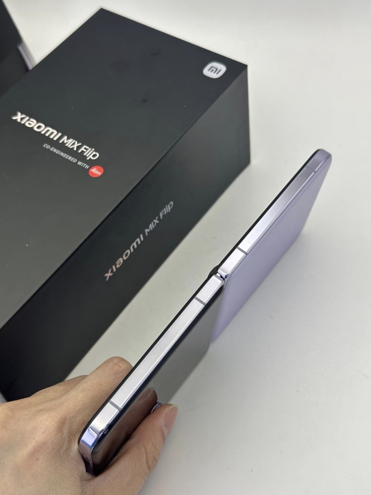 Xiaomi Mix Flip 6.86″ 5G 50MP 256GB Android Snapdragon CN version Google Play