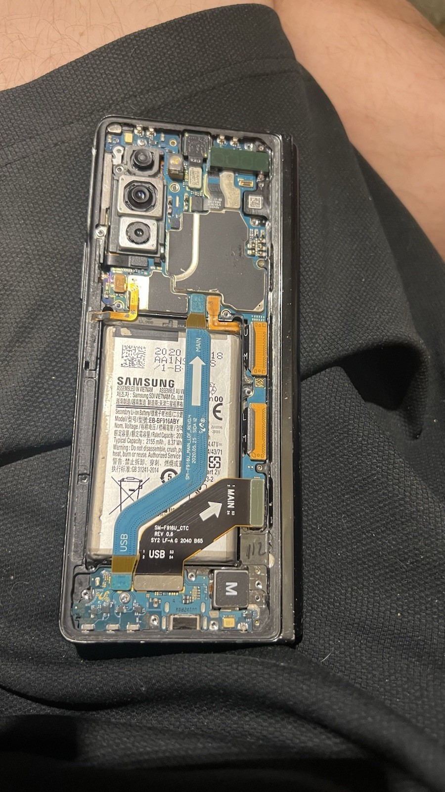 Samsung Galaxy Z Fold 2 Unlocked 256g Storage Works But Only When Hooked To USB