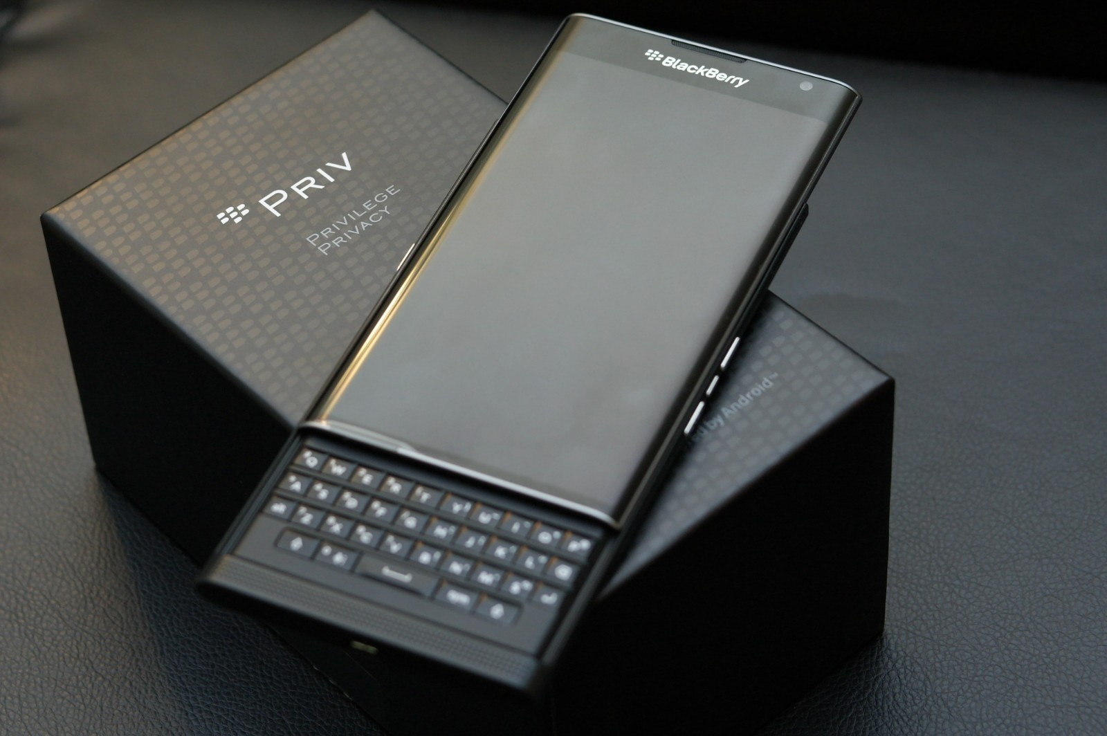 BlackBerry Priv STV100 32GB 18MP Slider 4G LTE Unlocked Android Smartphone