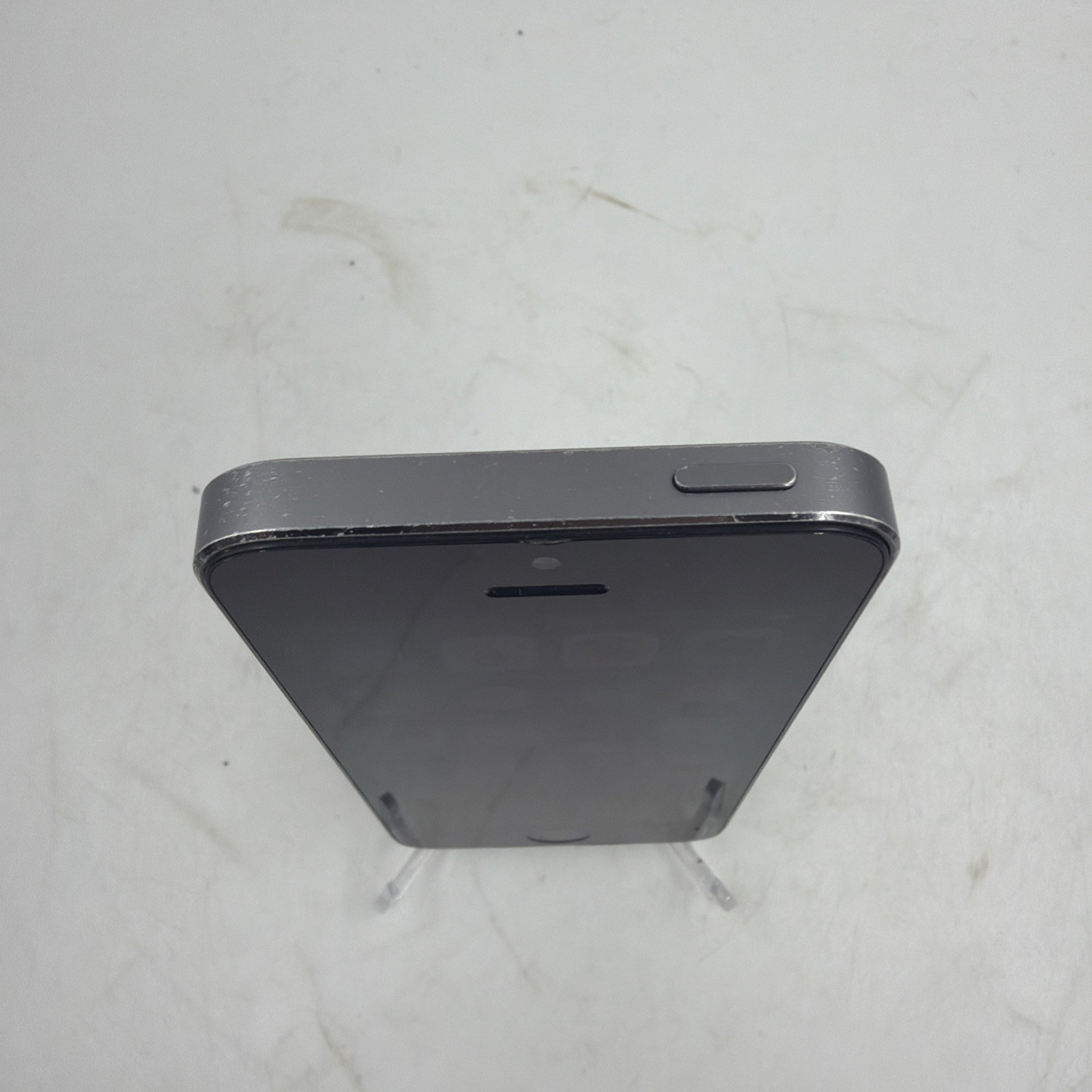 Apple iPhone 5S A1533 32GB Verizon Space Gray IOS 11.4