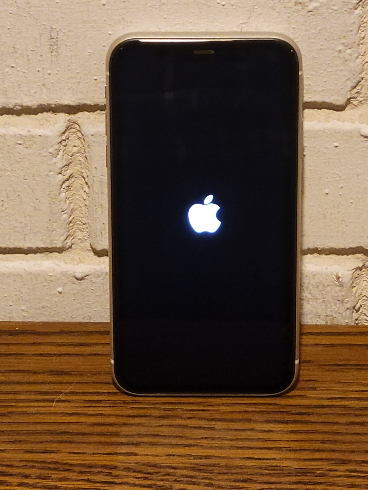 Apple iPhone 12 – 256GB – White A2172 (CDMA + GSM)