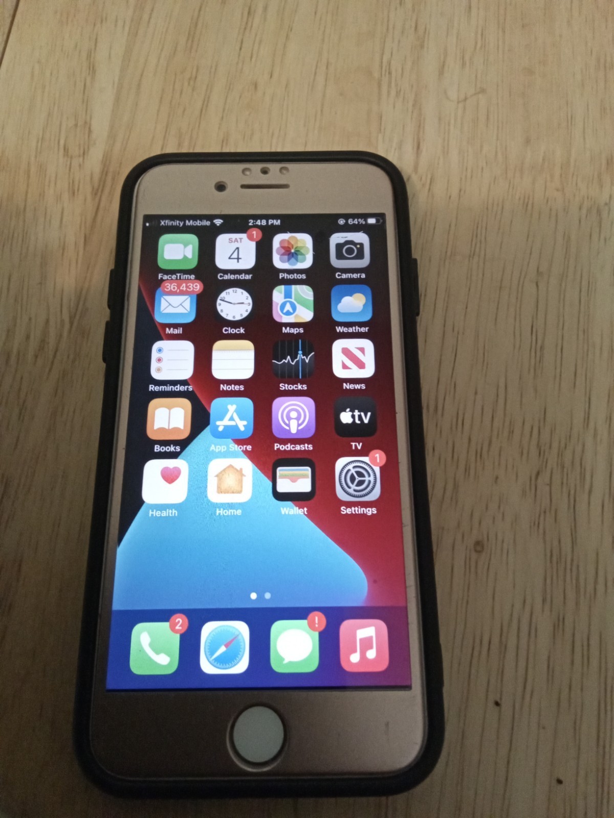 Apple iPhone 8 256GB Xfinity Smartphone Bundle. WORKS GREAT, BUT READ DESC!