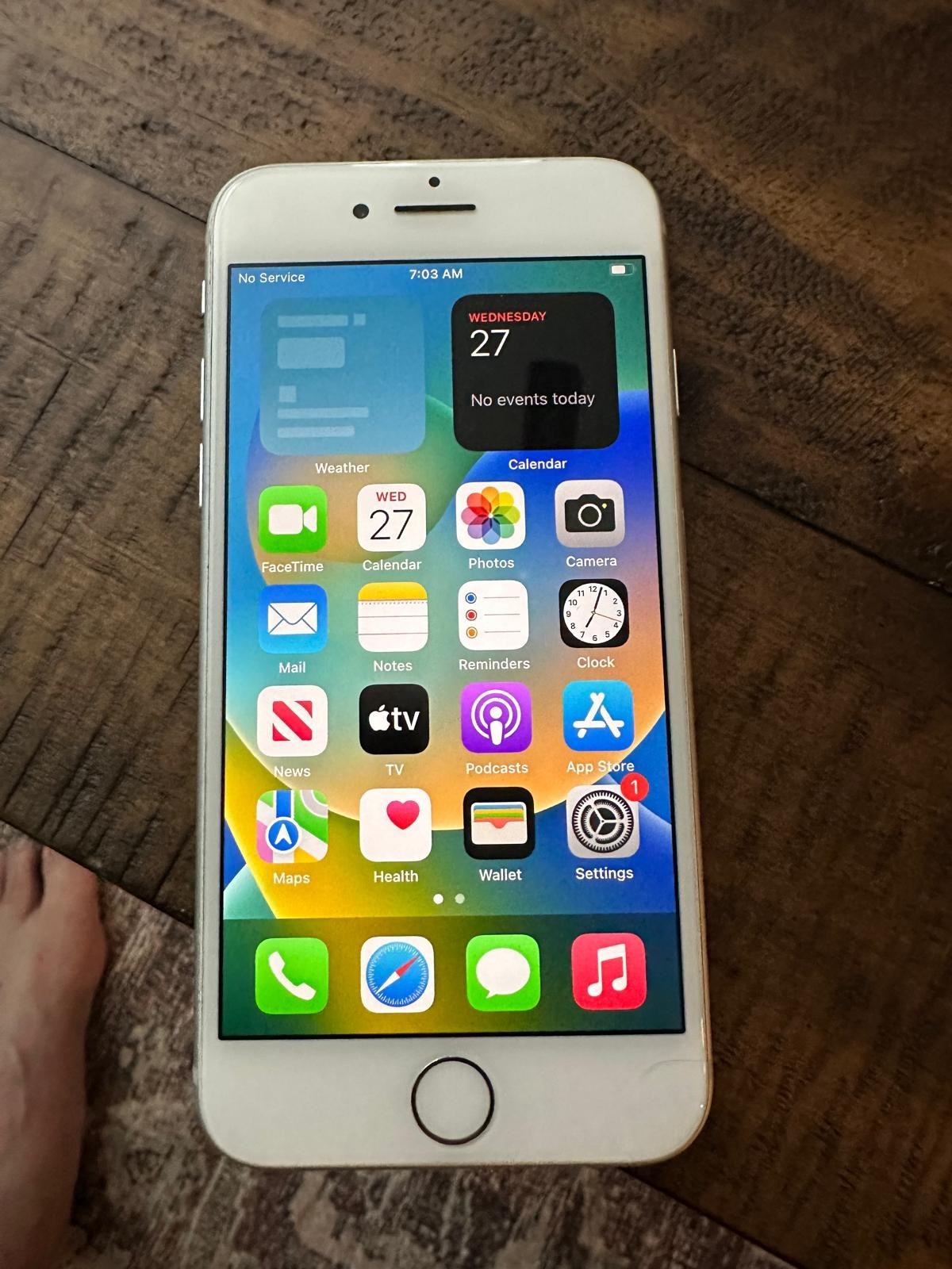 LOT – iPhones – 8 / 7 / 5C