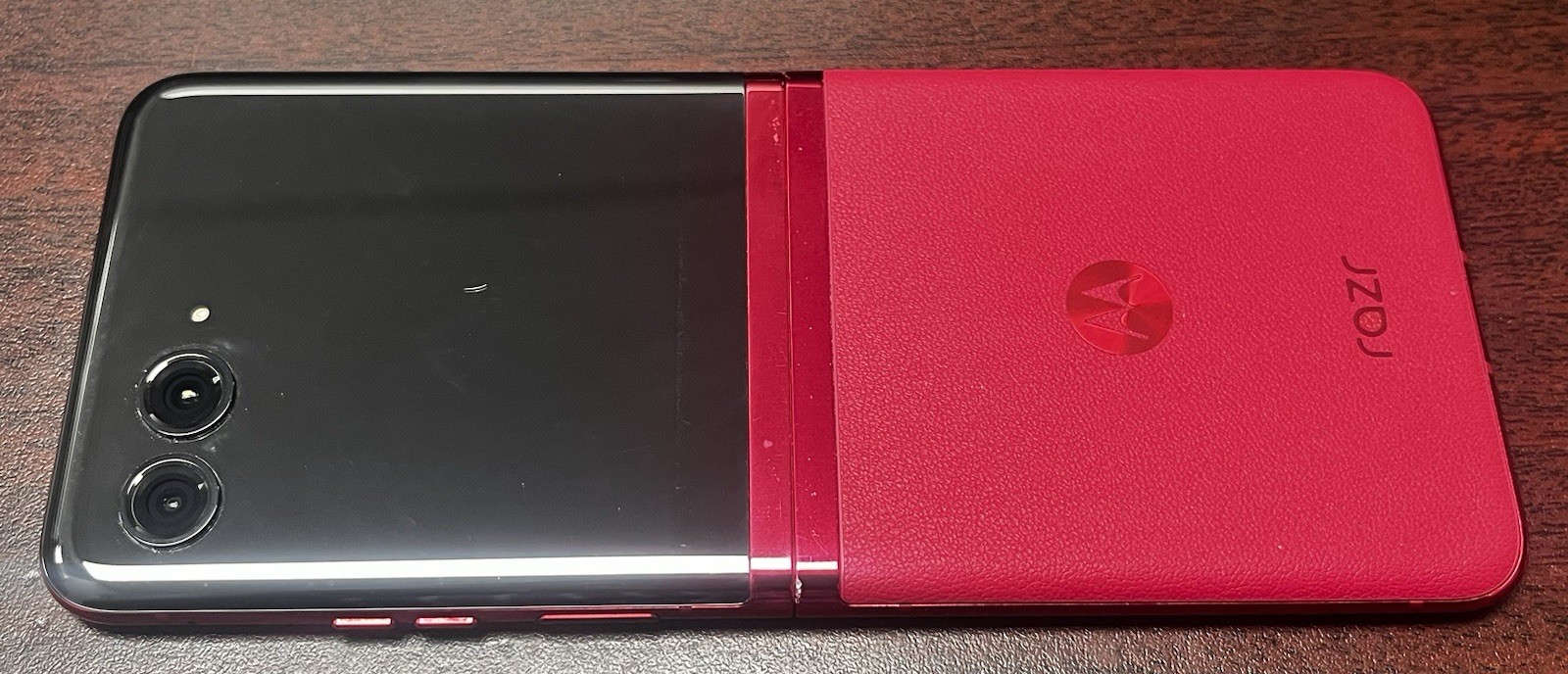 Pre-owned 8/10 Moto Razr+ Plus 2023 XT2321 256GB Unlocked – Pink