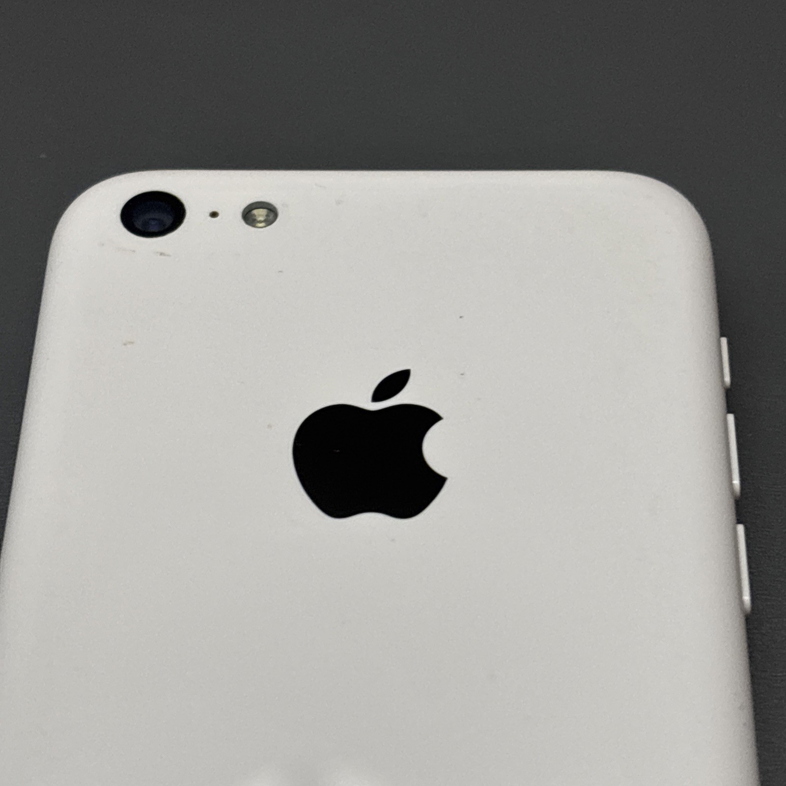 White Apple iPhone 5c – A1532 FOR PARTS ONLY, No Cracks On The Screen