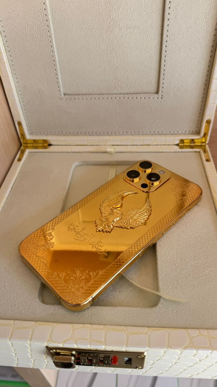 24k Gold Apple iPhone 16 Pro Max Name Engraved Hawk UNLOCKED 1 TB Custom