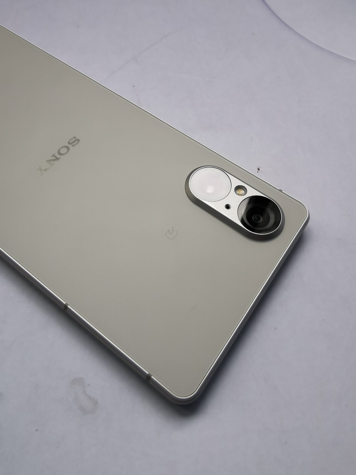 Sony Xperia 5 V – 128 GB – Platinum Silver (Unlocked) Good Condition