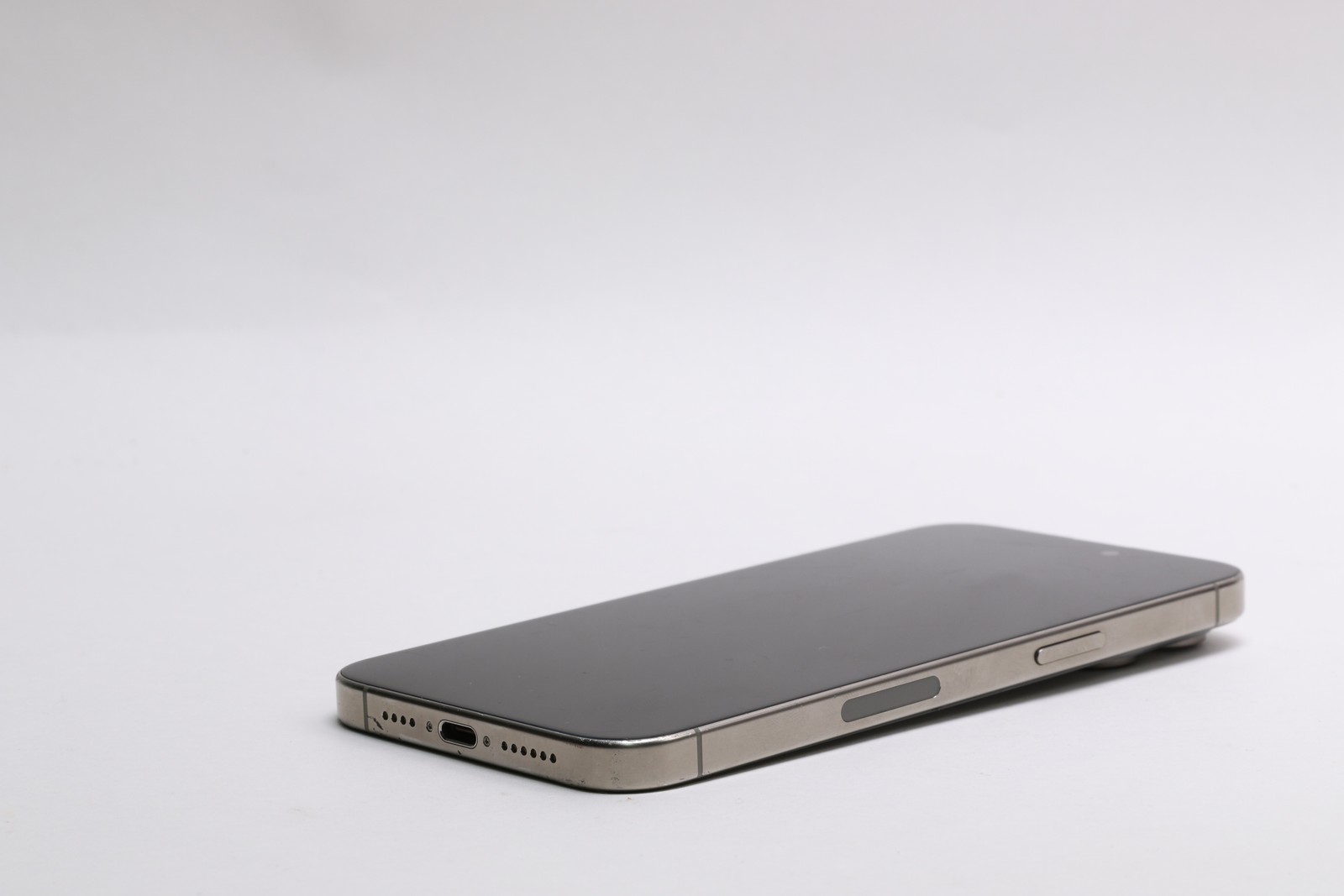 iPhone 15 Pro Max, 256GB, Unlocked, Natural Titanium, MU683LL/A