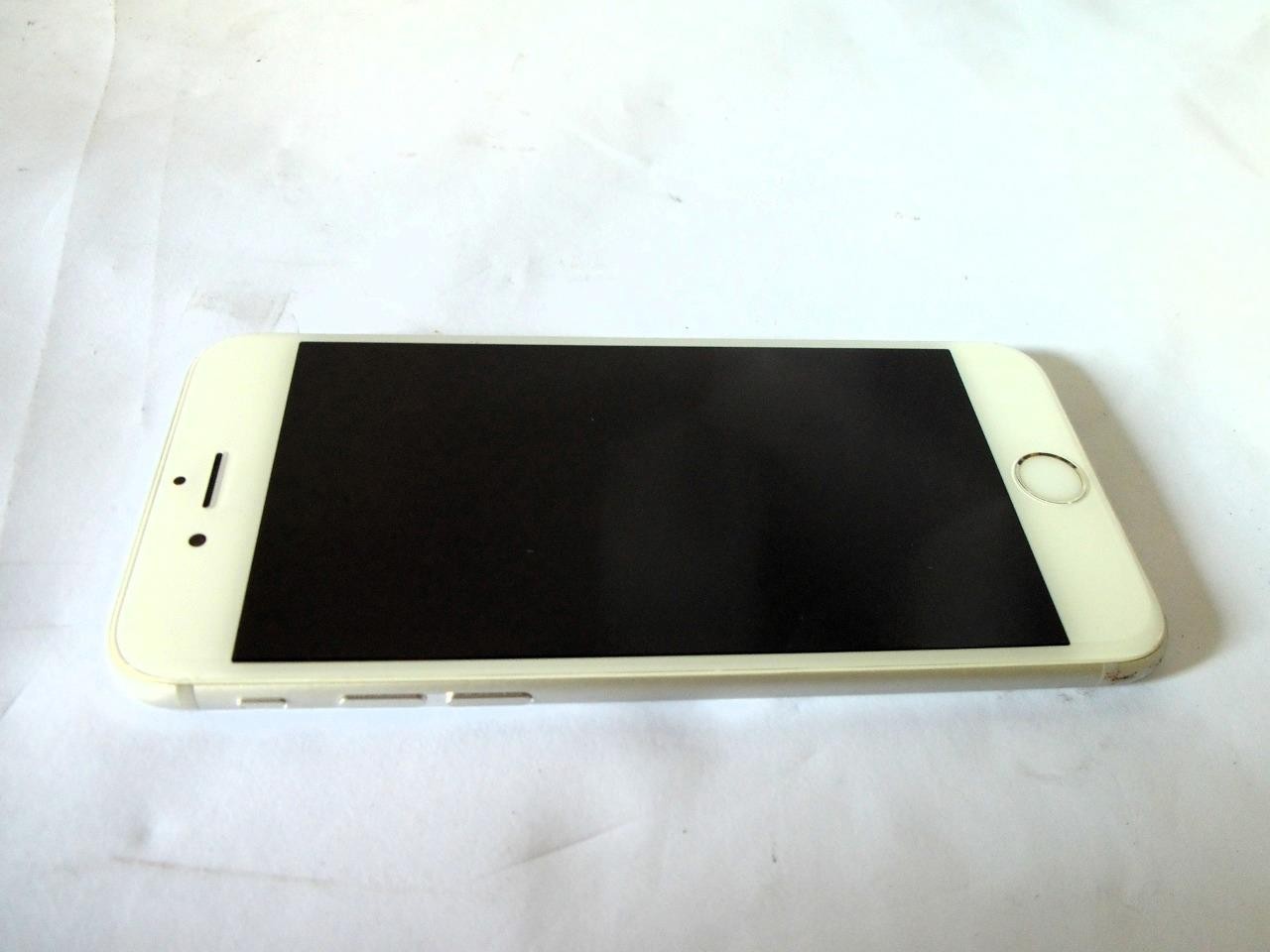 Apple iPhone 6s A1688 32GB (Verizon) Silver Touchscreen Smartphone