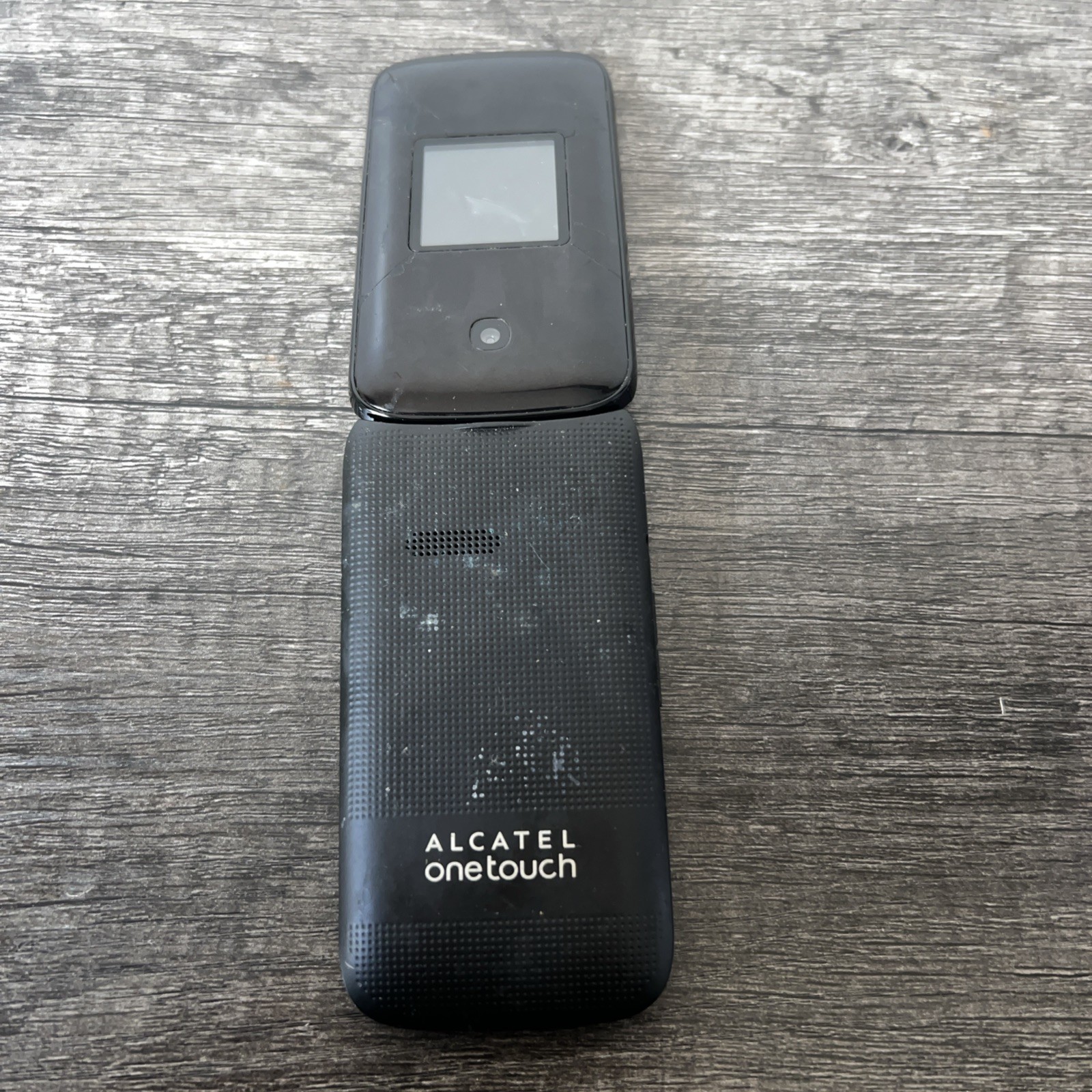 Alcatel Go Flip 3 – 4 GB – Black UNTESTED/NO BATTERY -Broken, for parts ONLY-