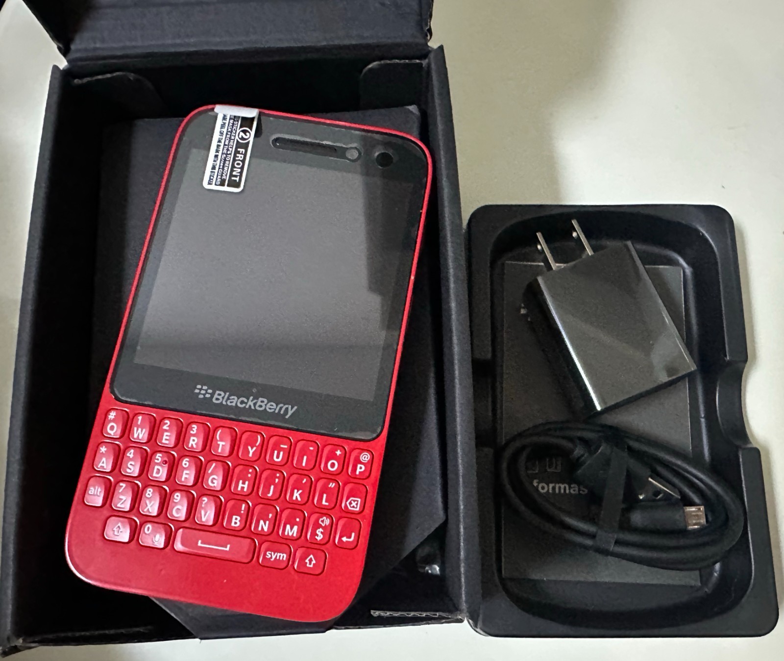 Blackberry Q5 8GB+2GB 4G Original Unlocked QWERTY Keyboard SmartPhone
