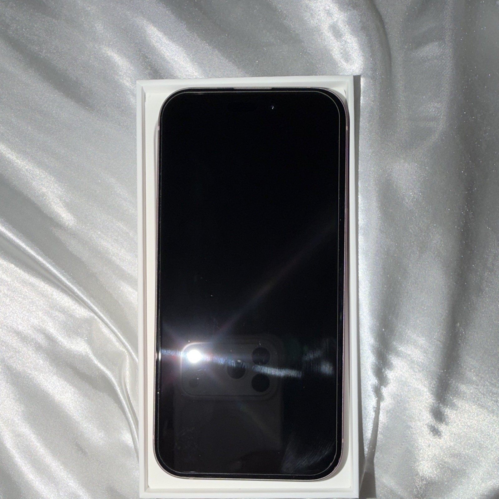 Apple iPhone 15 Pink iOS Smartphone, 12MP Camera, Slate Style