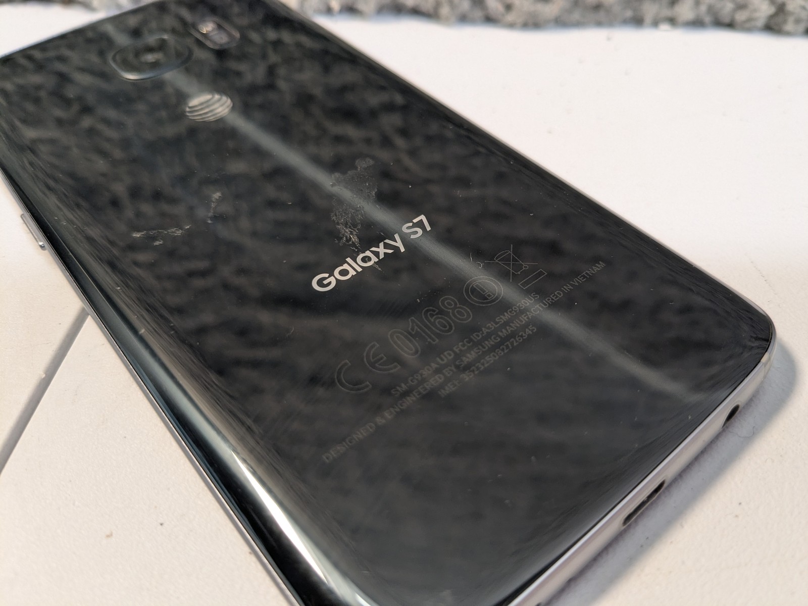 Samsung Galaxy S7 SM-G930A AT&T 32GB Black Smartphone