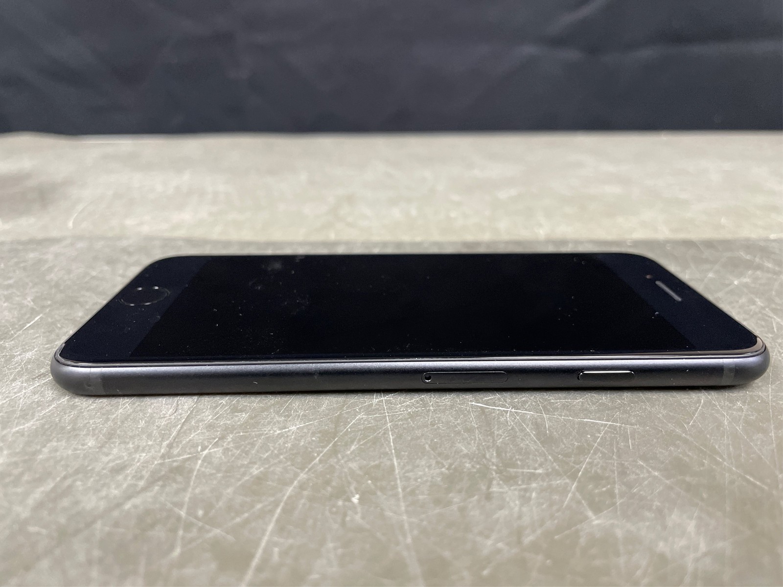 Apple iPhone SE (2nd generation) (64GB) – Black *For Parts* 1