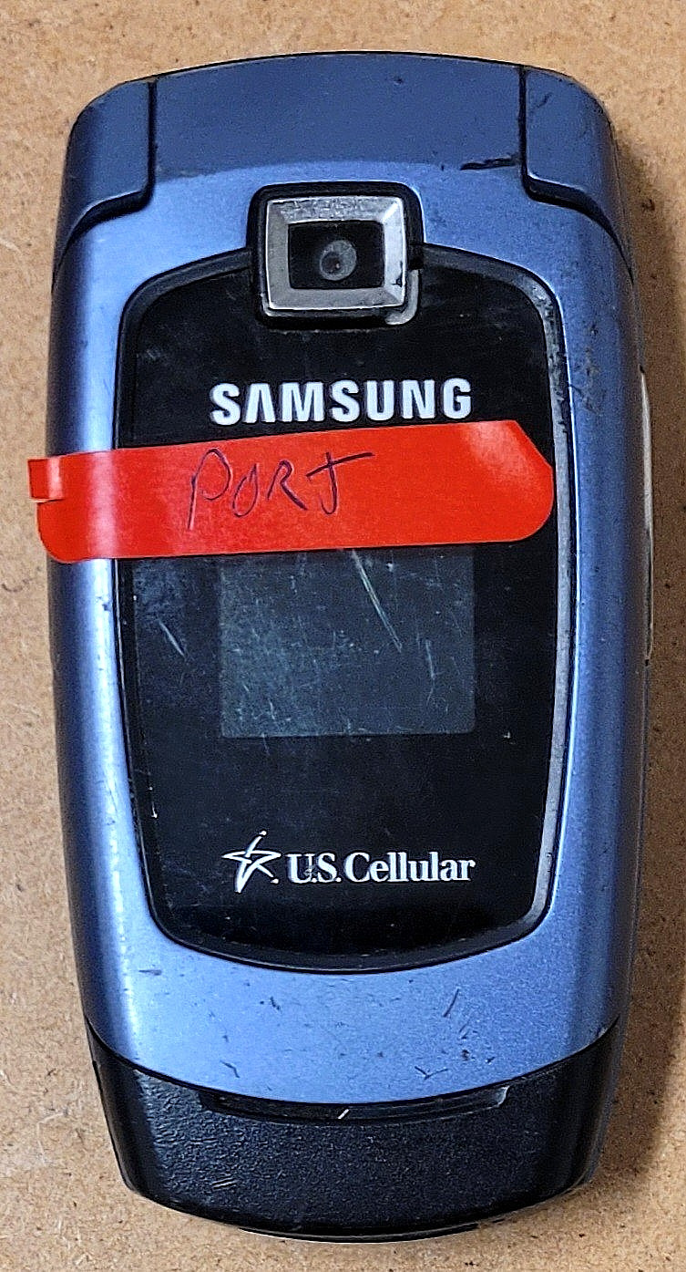 Samsung SCH-U340 – Blue and Black ( U.S. Cellular ) Rare Cellular Flip Phone