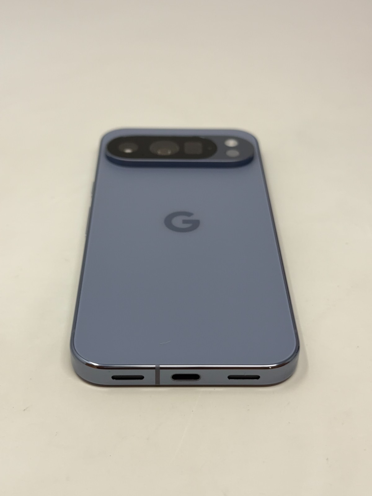 Google Pixel 10 Pro (GEHN3) – 256GB Unlocked Moonstone – 100% Battery – Warranty