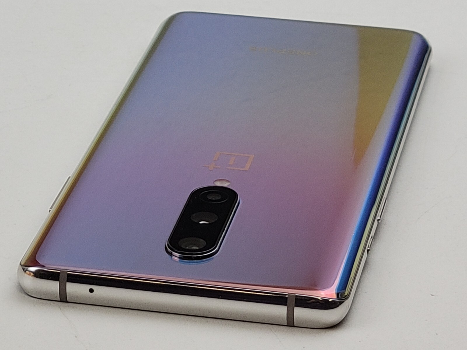 OnePlus 8 (IN2017) 128GB – Glow (GSM Unlocked) (T-Mobile) – CRACKED – J6373