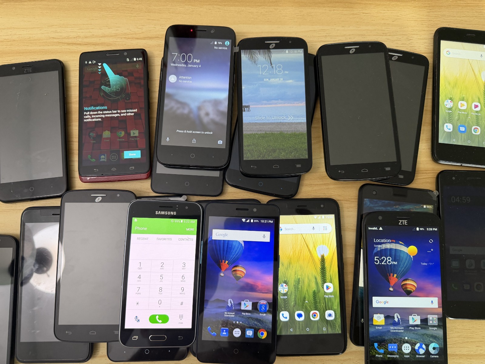 Lot of 20 Mix – Samsung, Motorola, LG, Alcatel etc. Assorted Phone