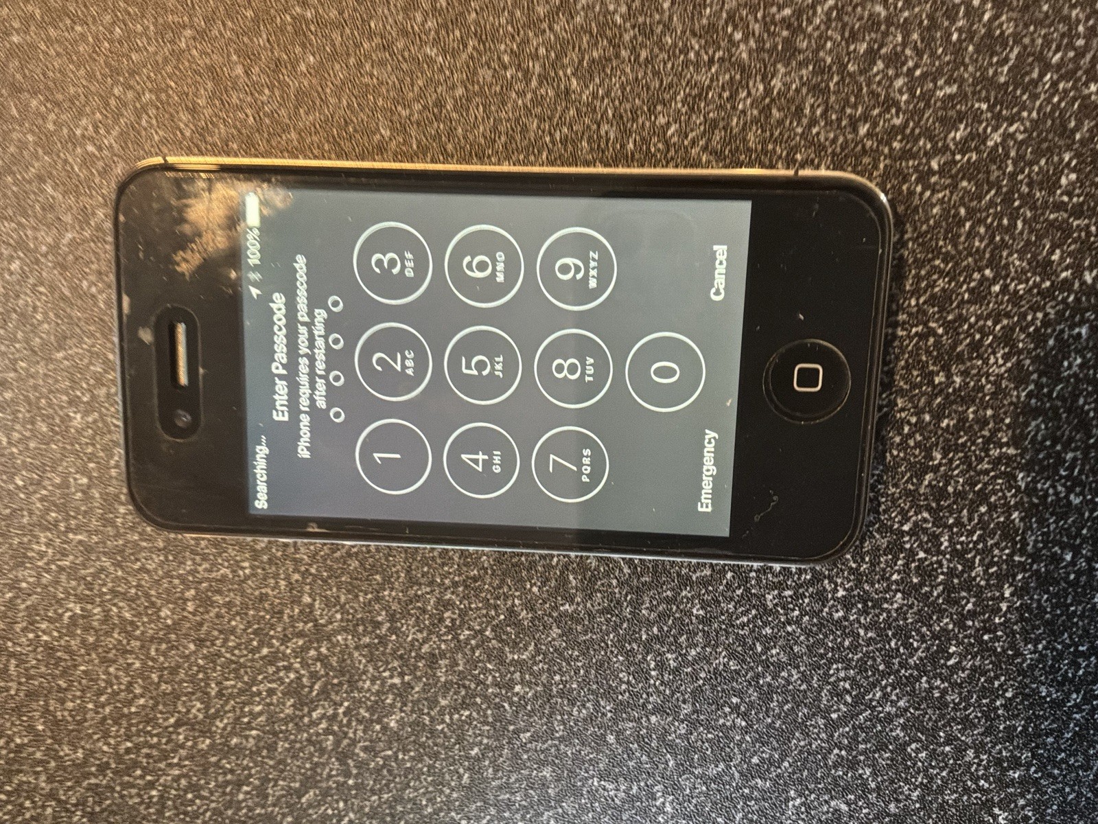Lot 2 Apple iPhone 4 Smartphones A1332 A1349 32GB Passcode Locked As Is