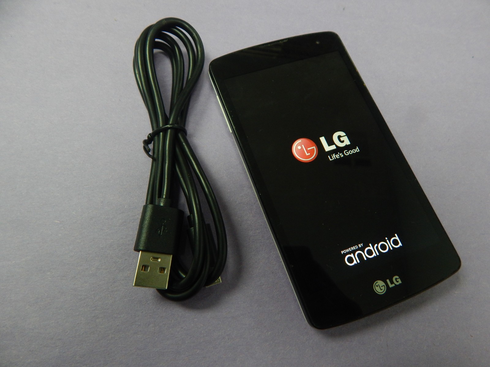 LG TRIBUTE HD LS660 4GB WHITE (VIRGIN MOBILE) FREE BUNDLE & SHIPPING