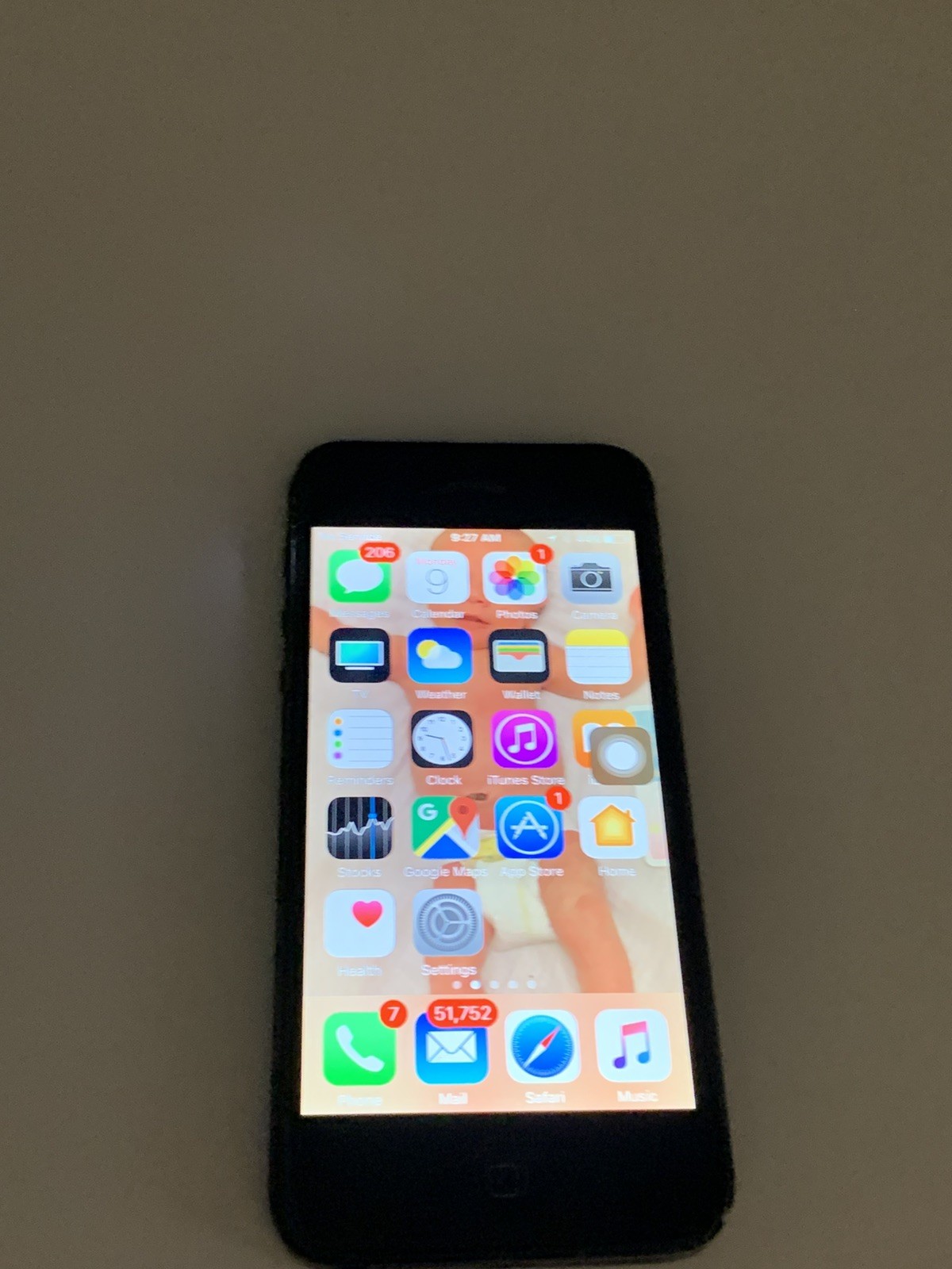 Apple iPhone 5 – Works but Battery Expanded – Parts Only