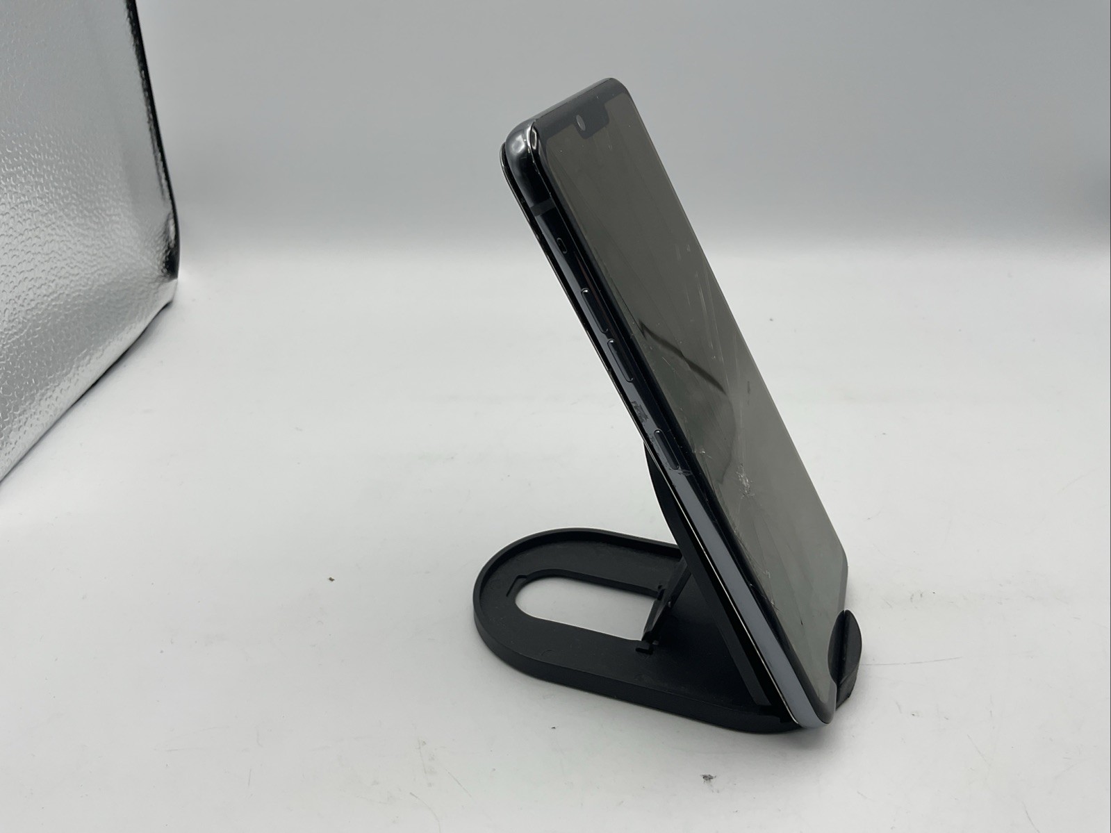 LG G8 ThinQ LM-G820UMP Aurora Black For Parts Only AT&T 7377