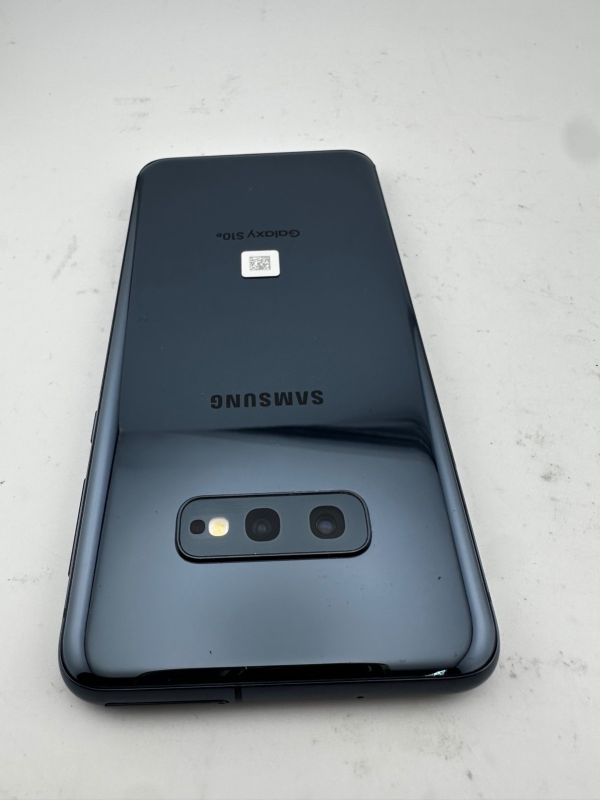 Samsung Galaxy S10e SM-G970U – 128GB – Blue (Unlocked)
