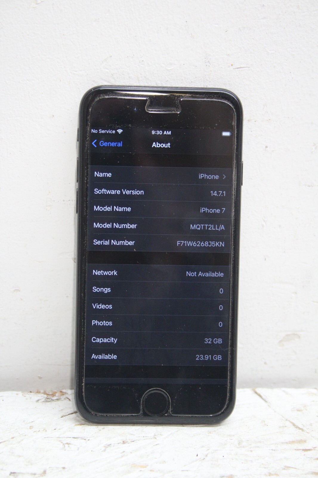 Apple iPhone 7 32GB GSM AT&T 4G LTE Smartphone with 12MP Camera – Jet Black